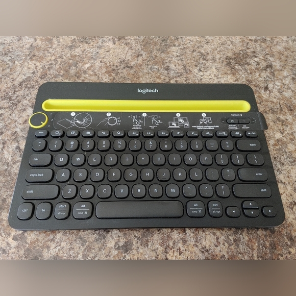 Logitech Black Wireless Keyboard - Picture 4 of 4